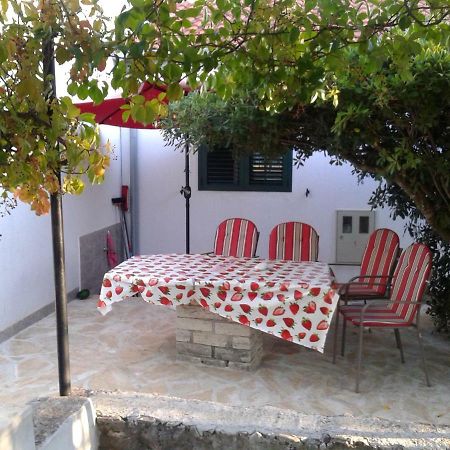 Apartment Milka Petrcane Luaran gambar