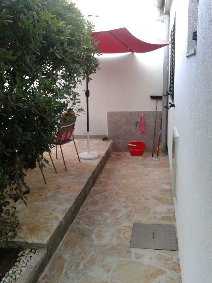 Apartment Milka Petrcane Luaran gambar