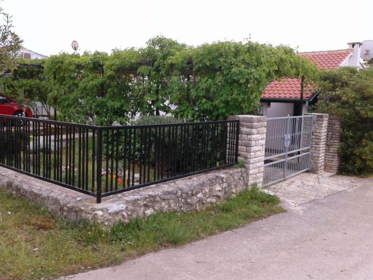 Apartment Milka Petrcane Luaran gambar